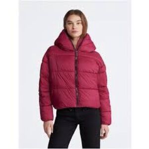Lands' End Womens Pink Puffer Jacket. Size Small